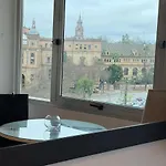 Vistas A Plaza De Espana Y Parking Gratuito شقة إشبيلية